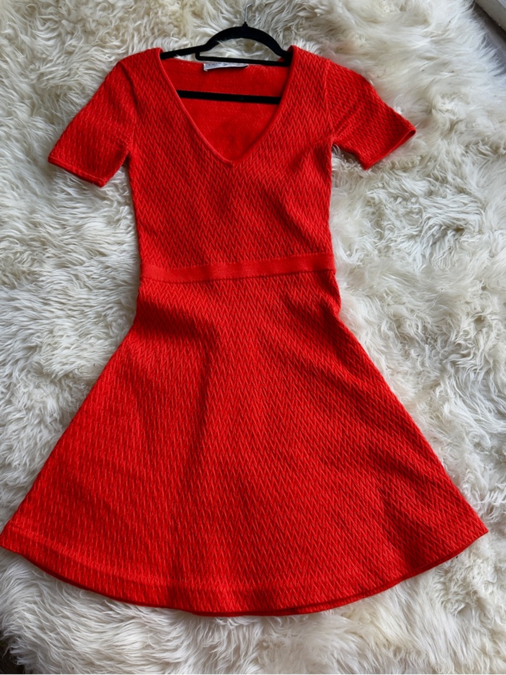 Trina Turk ""Laila" Ryuji Red Short Sleeve Fit & Flare Knit Dress - Size S/M